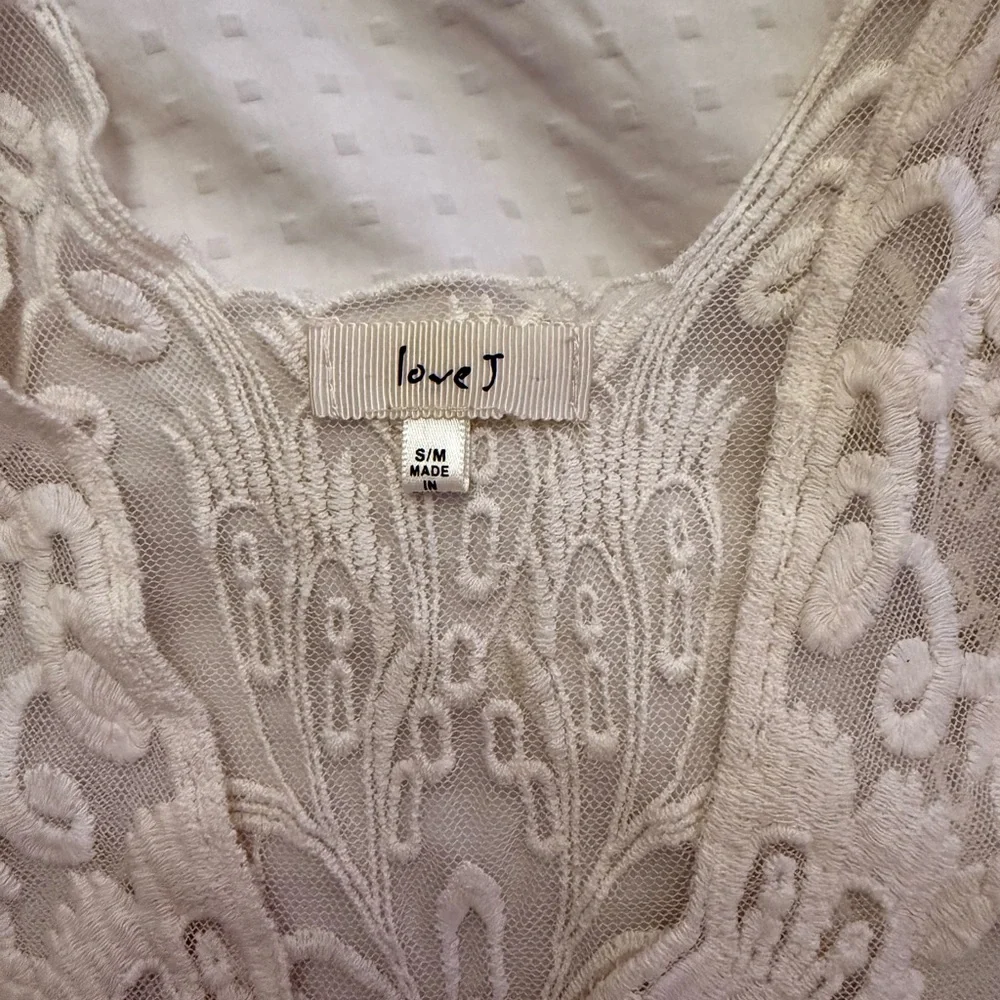 Love J Ivory Embroidered Lace Tank Top Boho Sheer Floral Scalloped Hem - Picture 12 of 12